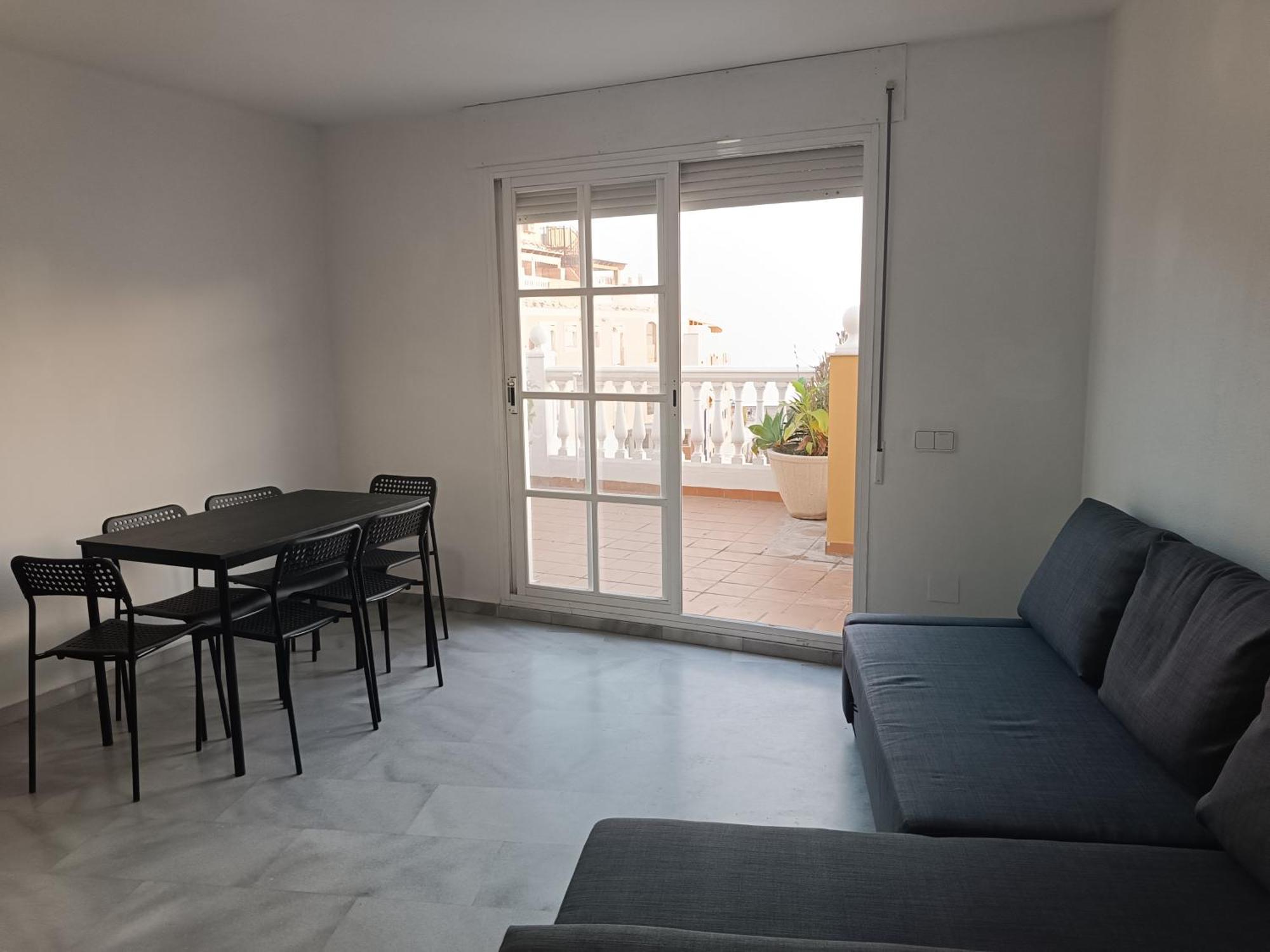 Lovely Penthouse In Front Of The Beach With Free Parking Malaga Exterior photo